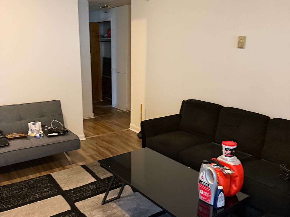 1st image of 36 Roushey St #2C