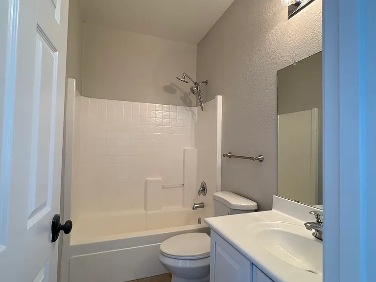 971 E Bellerive Pl — Photo 16