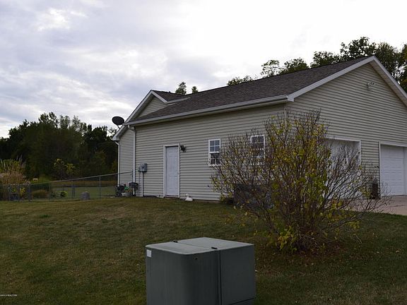 2nd image of 9341 W Grand Ledge Hwy