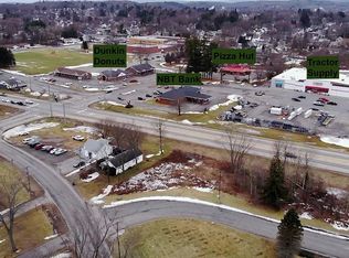 124 Elmwood Ave Ext, Gloversville, NY 12078