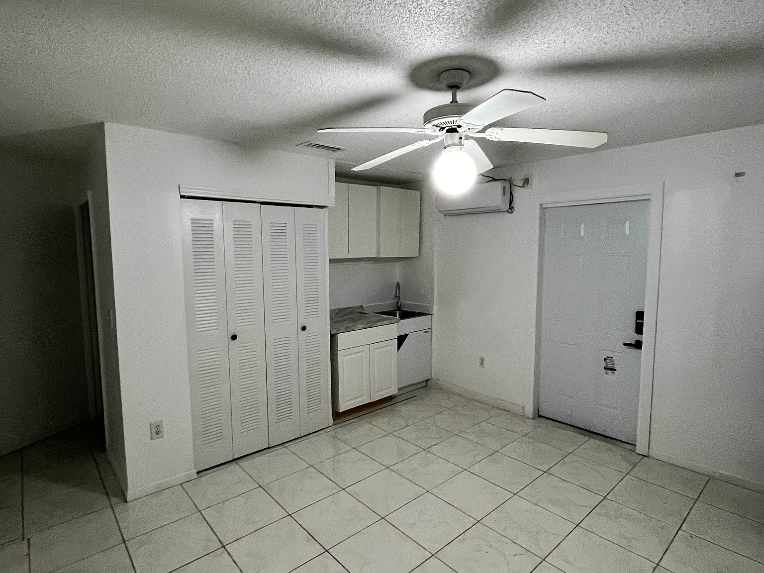 NW 32nd Ave, Miami Gardens — Photo 1