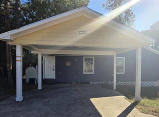 801 Queenswood, Montgomery, TX 77316