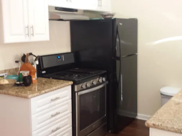 1106 Locust Ave, Long Beach, CA