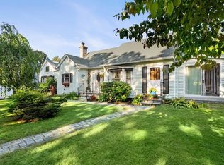 30 Strawberry Hill Rd, North Chelmsford, MA 01863