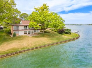 155 Castlewood Dr, Brooklyn, MI 49230