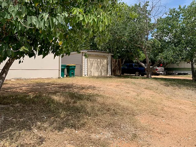 139 E Castleberry Dr — Photo 13