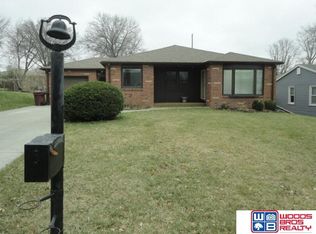 5930 Gillan Rd, Lincoln, NE 68505