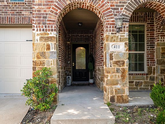 4th image of 411 Overton Ave