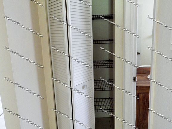 4th image of 3801 49th Ave N APT B