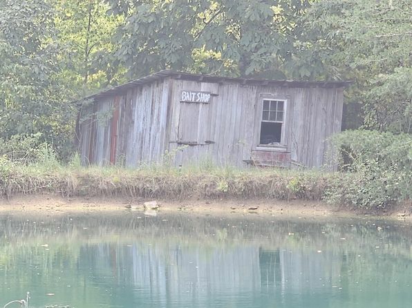 66 Elm Ln #66, Sparta, TN 38583