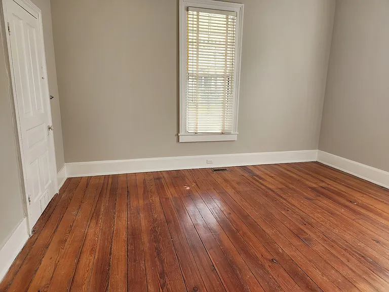 308 Green St NE — Photo 10