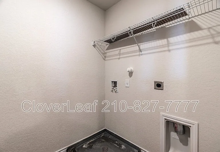 6823 Ashcat — Photo 29
