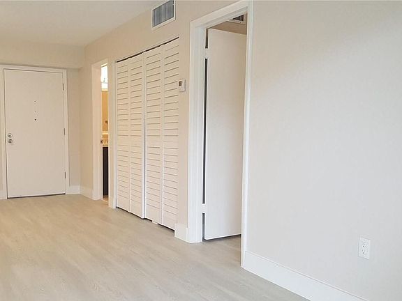 4th image of 8335 SW 72nd Ave APT 216D