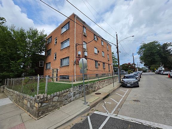2nd image of 4340 Sheriff Rd NE #302