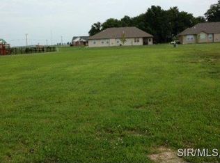 9576 Fieldcrest Pl, Breese, IL 62230
