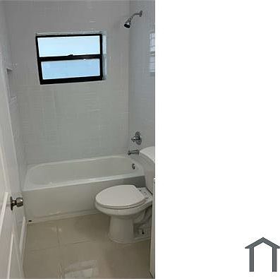 4th image of 465 NE 139th St #461