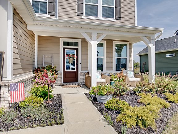 3rd image of 64 Sterling Pl