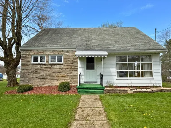 423 Flower Ave, Grove City, PA 16127