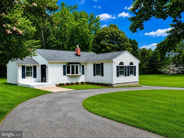 24570 Moran Rd, Hollywood, MD 20636