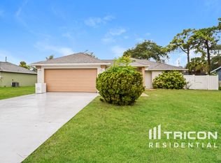 3044 Juniper Dr, Edgewater, FL 32141
