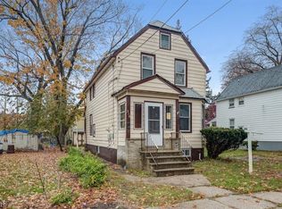218 Aurore St, Roselle, NJ 07203