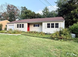 211 Ridgefield Rd, Endicott, NY 13760