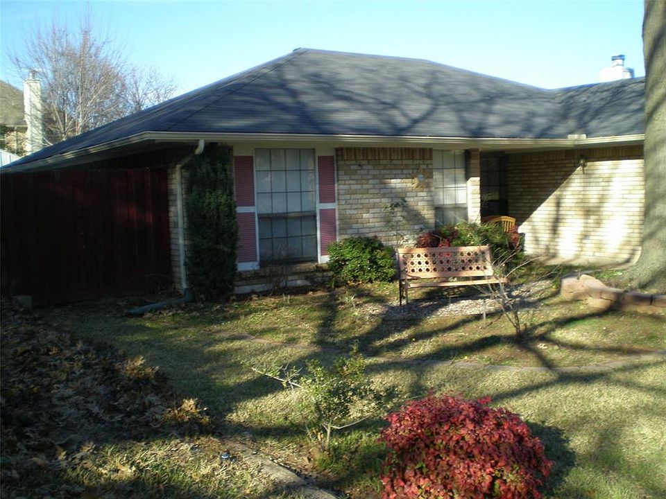1st image of 203 Nutmeg Ln