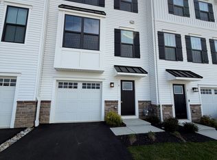 9 Domenica Dr, Moorestown, NJ 08057