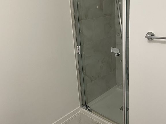 3rd image of 430 Essa Rd #304