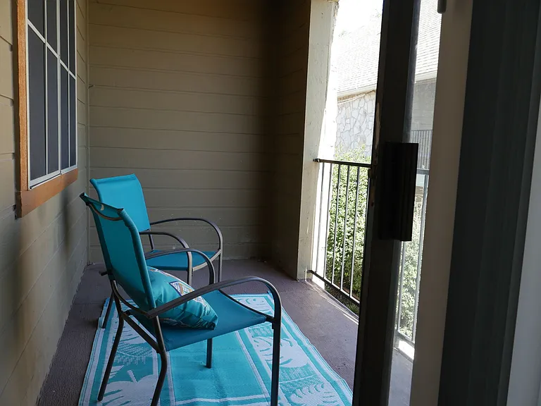 Madeira Apartments at Live Oak — Photo 10