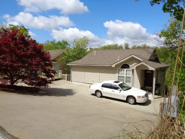 1216 Thrush Rd, Lake Ozark, MO 65049
