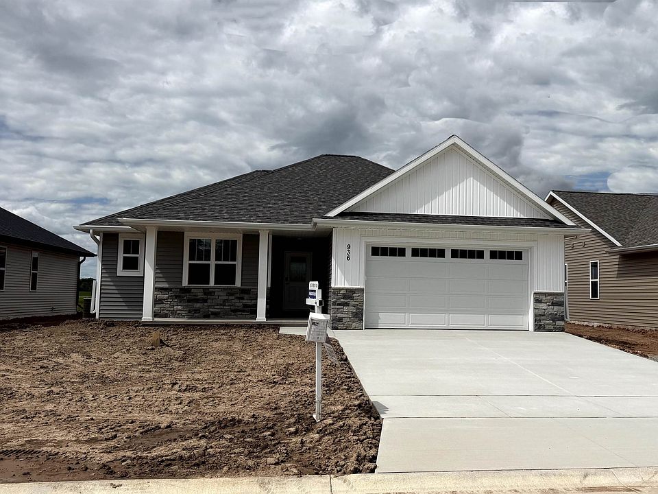 1st image of 936 Enclave Ct