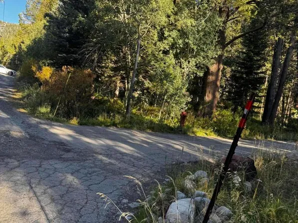 1 Aspen Rd, June Lake, CA 93529