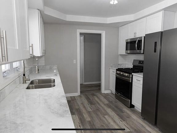5th image of 1290 Forest Hills Blvd