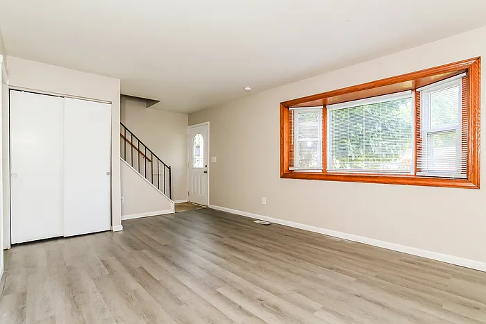 11952 Wincanton Dr — Photo 4