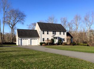 10 Whiteweed Dr, Dartmouth, MA 02747