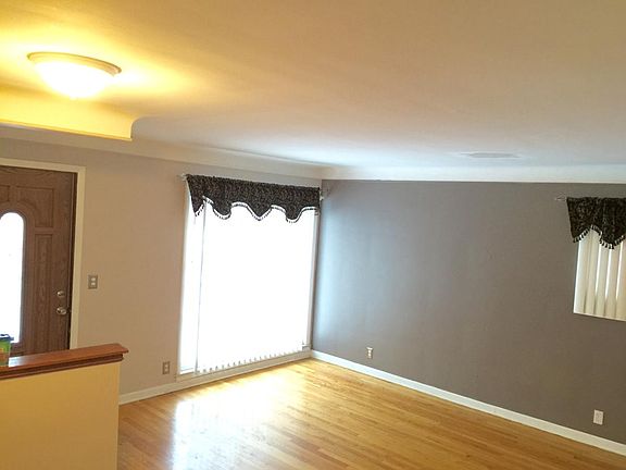 2nd image of 4420 Vassar St