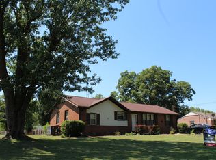 1718 Clydeway Dr, Murfreesboro, TN 37130