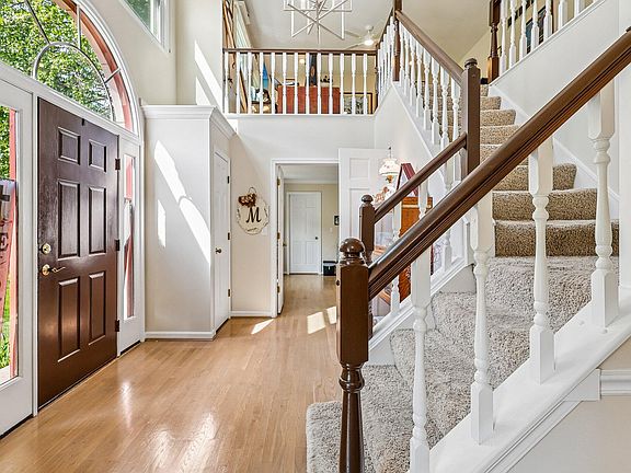 2nd image of 8229 Woodcreek Dr