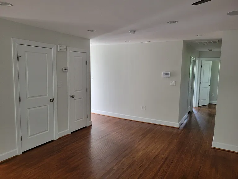 4844 Rosecroft St — Photo 14