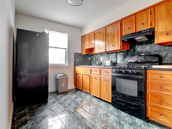 341 Grandview Ave, Ridgewood, NY