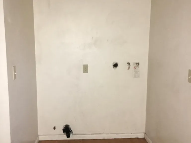 Laundry hook up