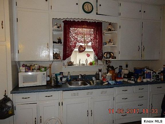 3rd image of 513 E Hamtramck St