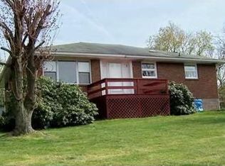 7927 Ivory Ln, Elizabeth, PA 15037