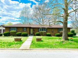 3245 N Wildan Ave, Springfield, MO 65803