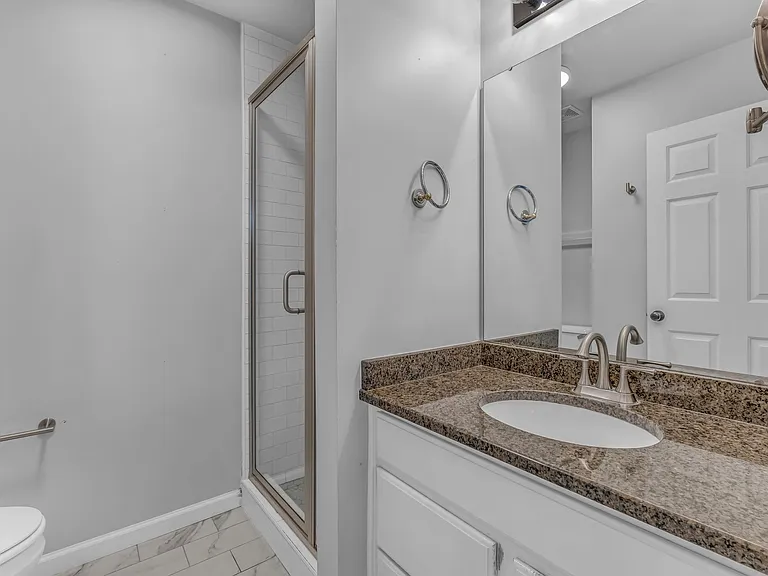 753 Huffine Manor Cir — Photo 16