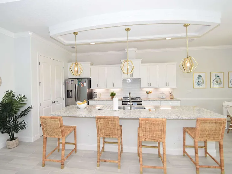 114 Del Palma Dr — Photo 8