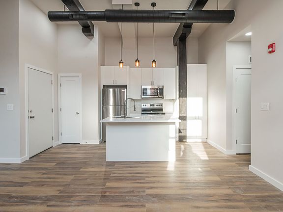 5th image of 2045-49 Trenton Ave #7