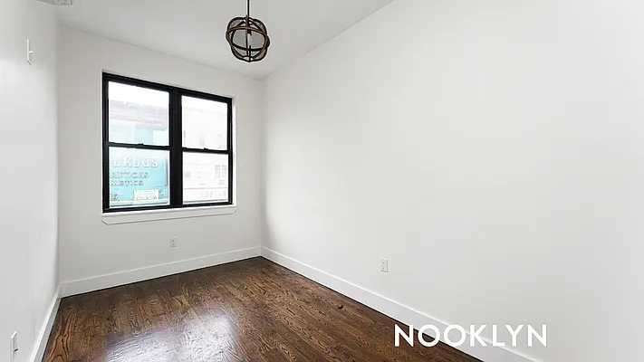 Rented by Nooklyn NYC LLC | media 7
