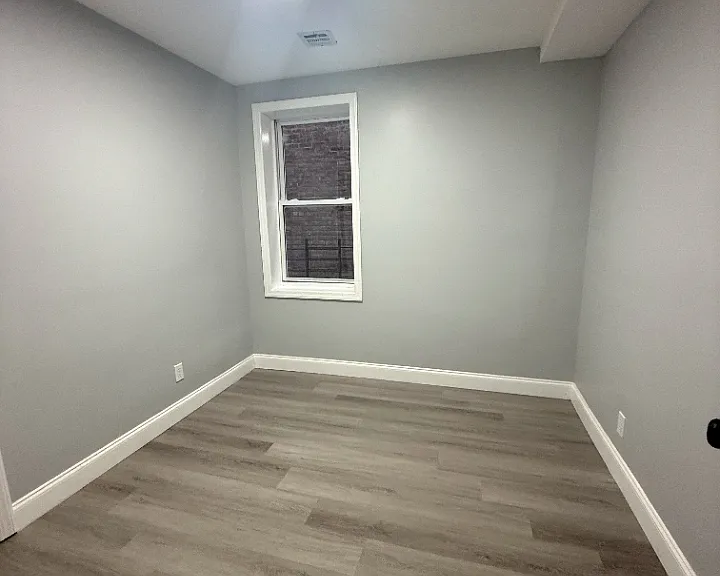 96 Eaton Pl #R2 — Photo 3